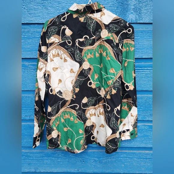 Beautiful shirt - Picture 5 of 6